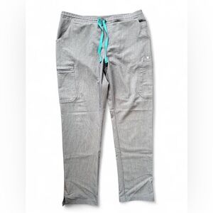 FIGS scrub pant “Yola” skinny fit. Color is gray. EUC, size Large. (1247)